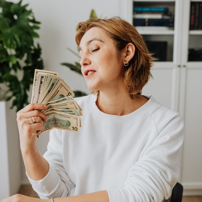 Benefits of Saving: The Smart Money Habit Nigerians Can’t Ignore